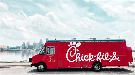 Chick fil a food truck - Nov 29, 2022 · Chick-fil-A Food Truck PDX. Hello Friends! This Friday 12/2 from 11am to 7pm we will be in Corvallis in front of Coastal Farm & Ranch. We love serving you all fresh hot Chick-Fil-A all day! •⠀ . Location: 400 NE Circle Blvd, Corvallis OR 97330. •⠀ . FOOD TRUCK MENU⠀ . Original Chick-fil-A Chicken Sandwich ⠀ . 